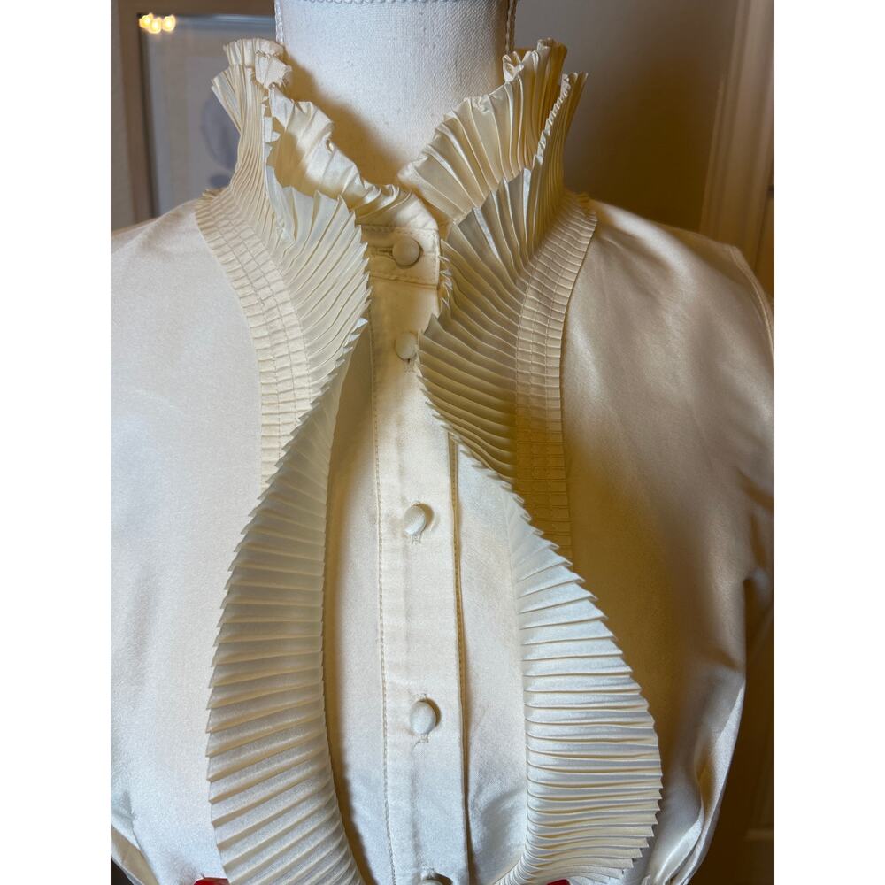 Cavin Klein | Cream/Black Ruffle Collared Fit & Flare Dress | 6 - Picture 5 of 10